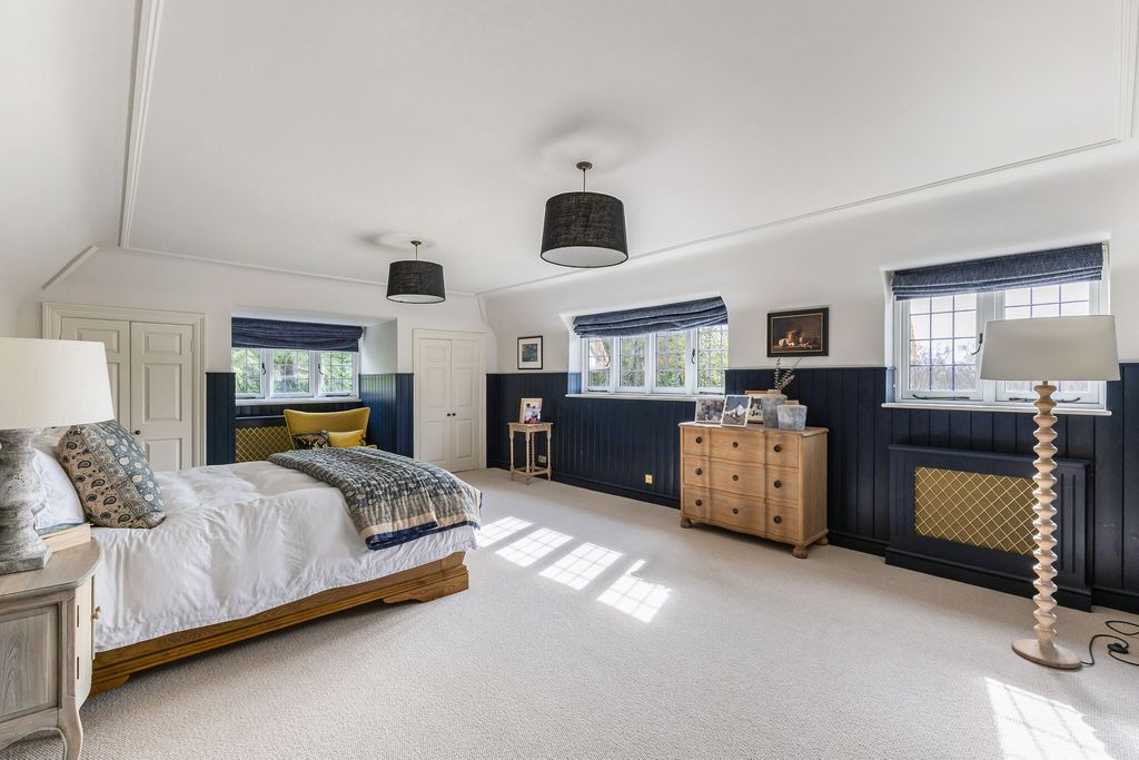 Additional image 22 of 6 bed detached house for saleSwifts Close, Moor Park, Farnham GU10