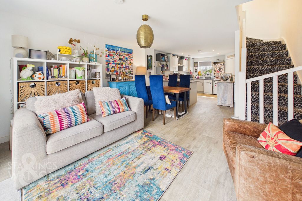 2 bed semi-detached house for saleOak Lawn, Eye IP23