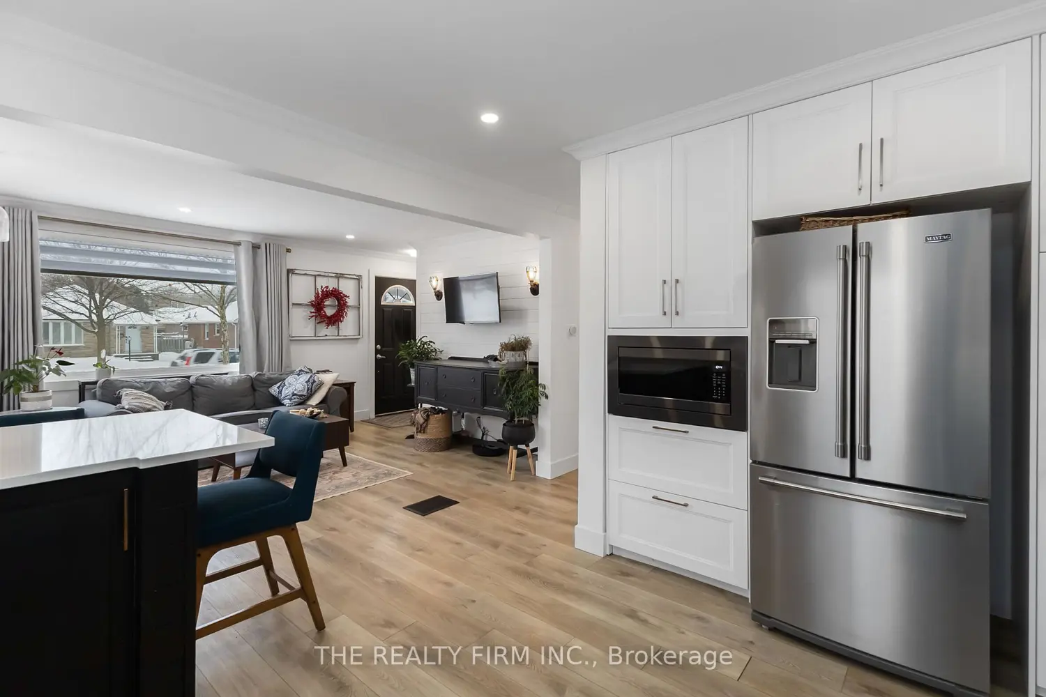 352 Hale Street photo 2