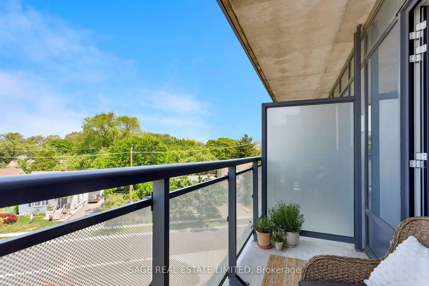 Additional image 12 of 760 The Queensway 401