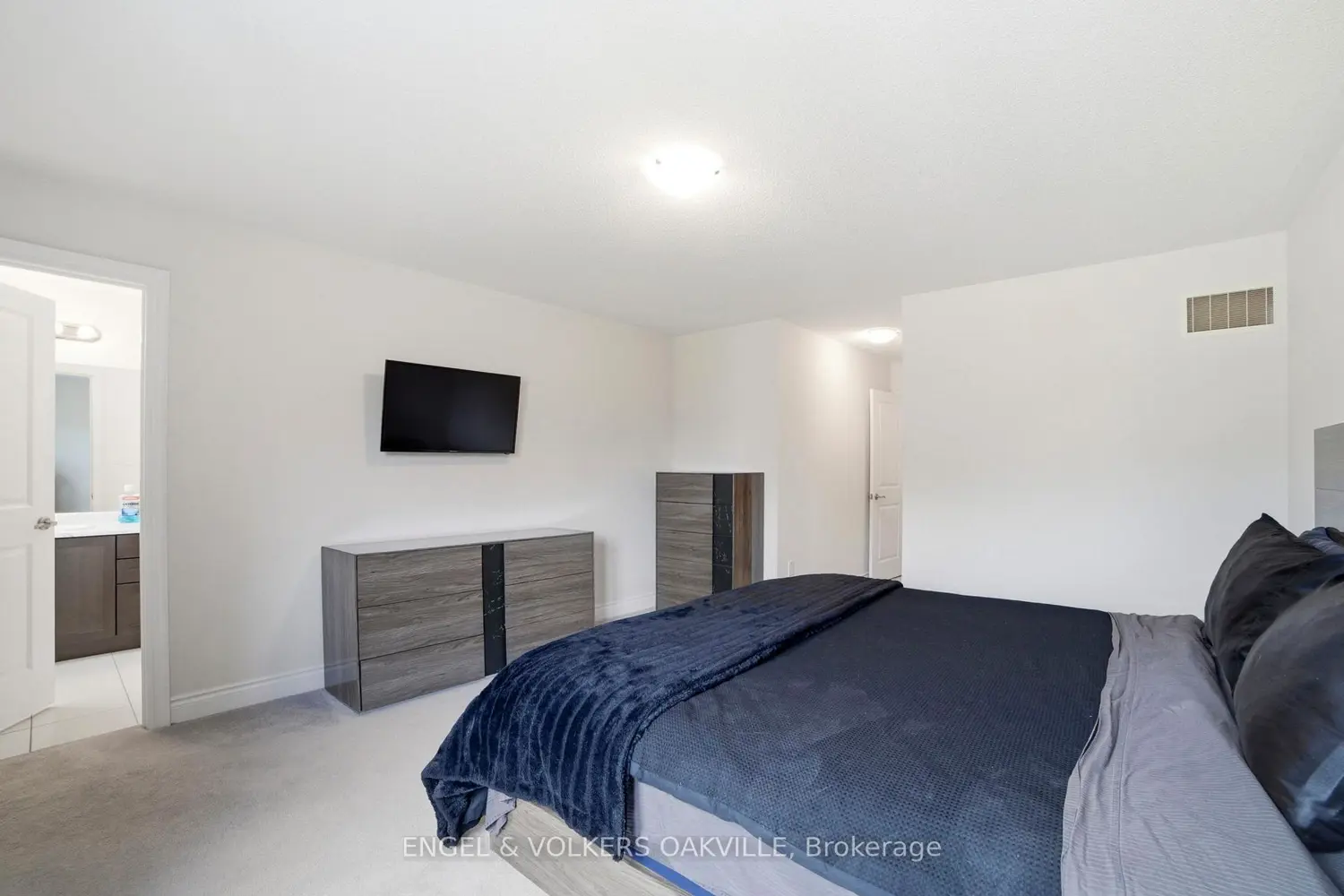 Additional image 7 of 183 Sutherland Avenue