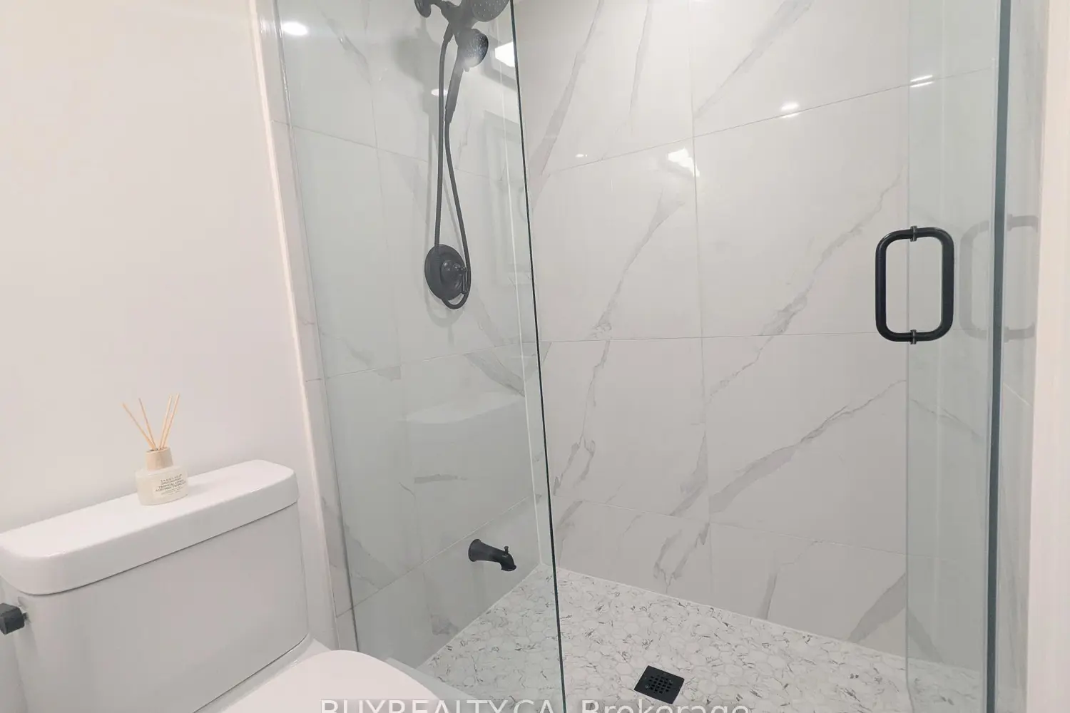 Additional image 11 of 256 Doris Avenue 1603