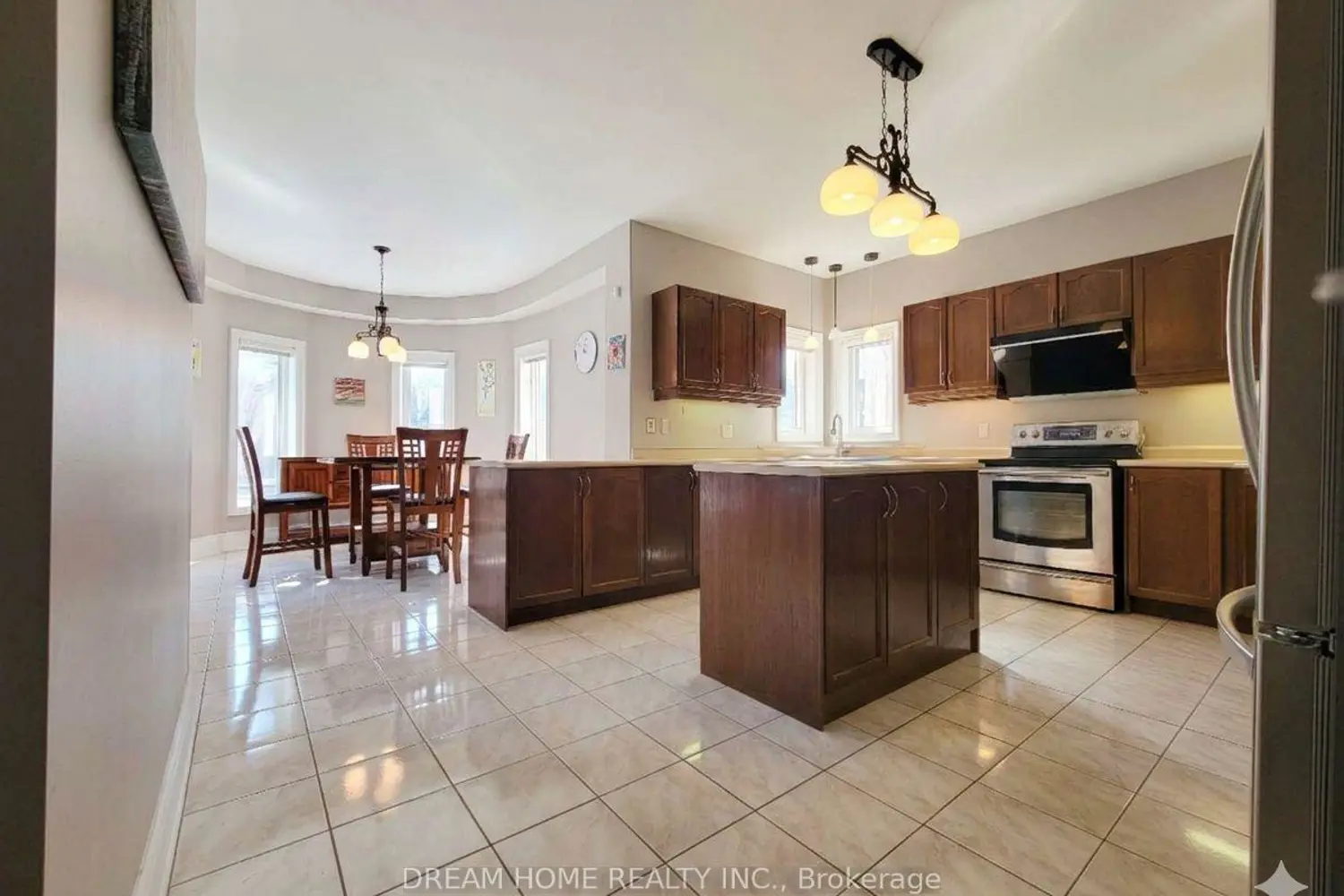 Additional image 8 of 735 Foxcroft Boulevard