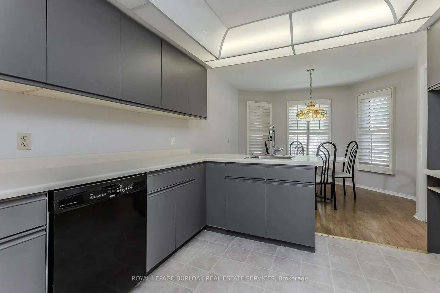 2155 Duncaster Drive 10