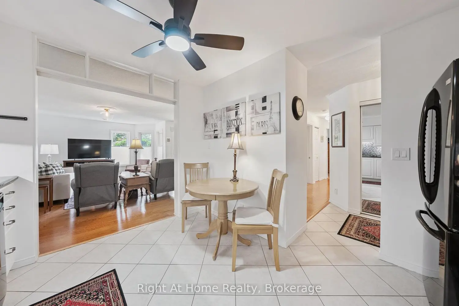 1099 Clonsilla Avenue 122B photo 2