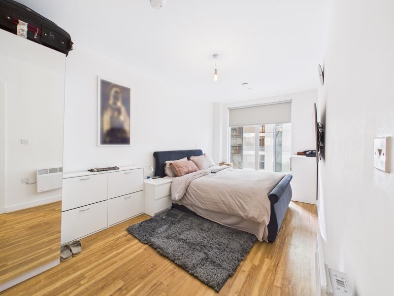 Additional image 8 of 2 bed flat for saleGillingham Gate Road, Chatham ME4