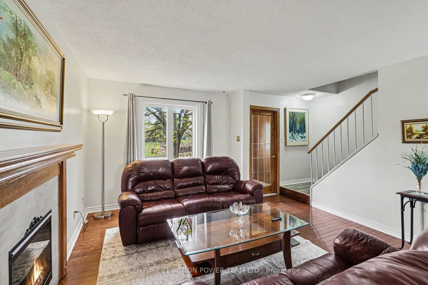 1729 Bottriell Way photo 2
