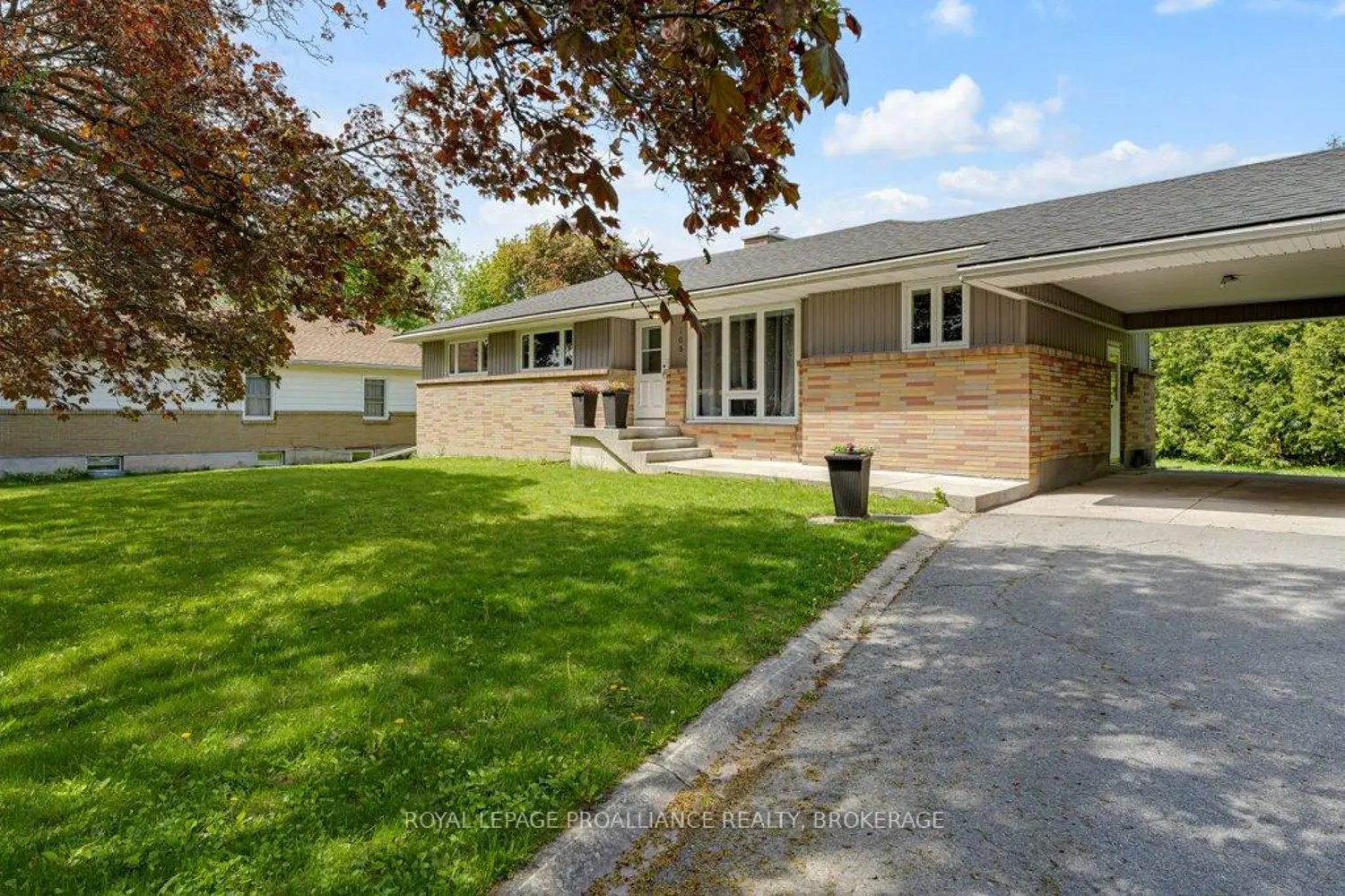 168 Avenue Road