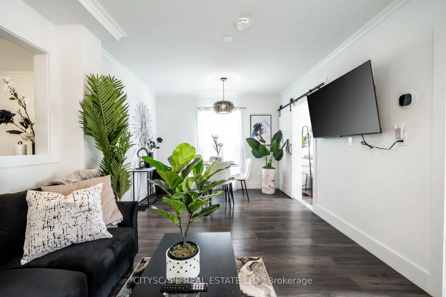 Additional image 16 of 5073 Kitchener Street