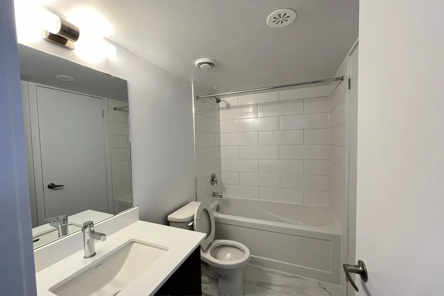 3 Bancroft Lane 206 photo 5