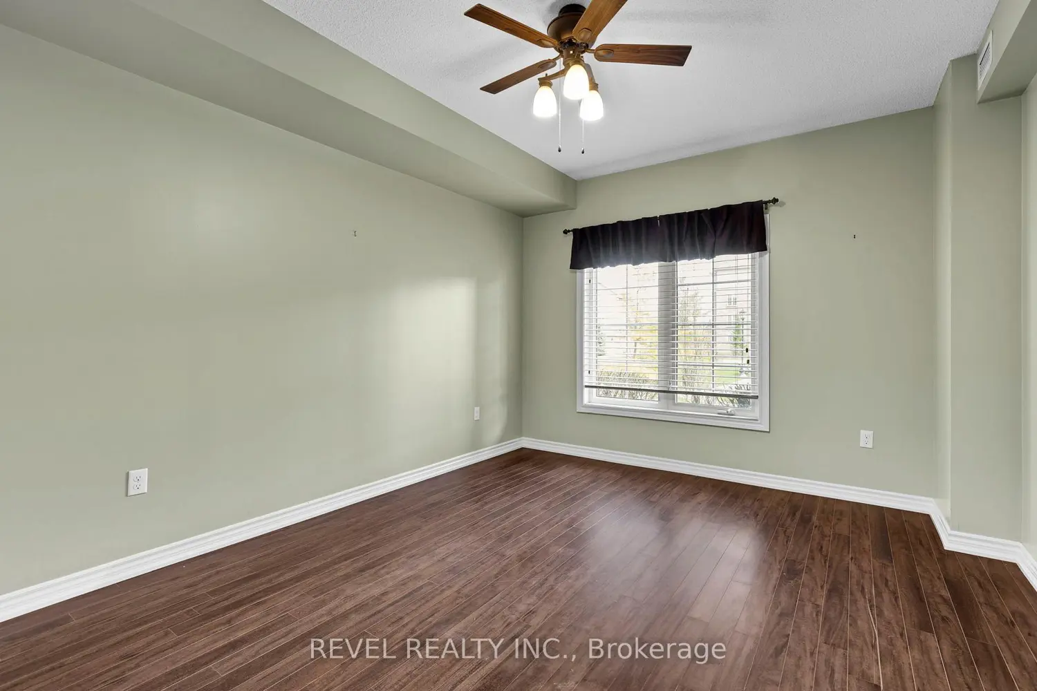 Additional image 12 of 39 Ferndale Drive 106