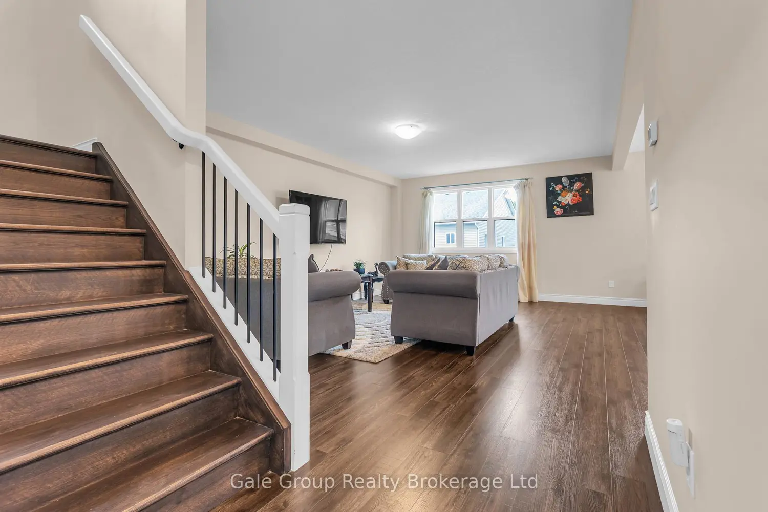 Additional image 7 of 48 Cash Crescent