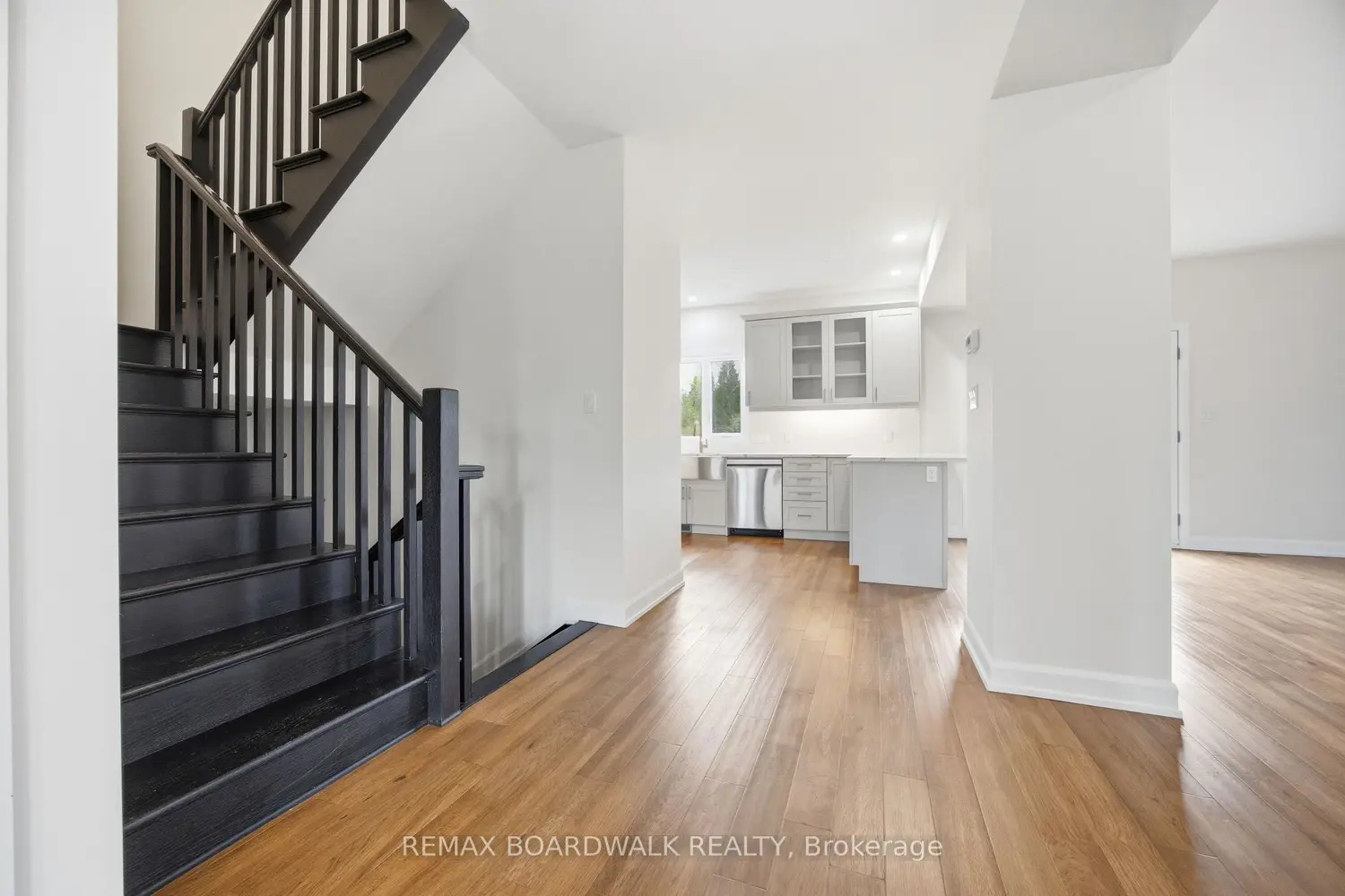 447 Churchill Road photo 5