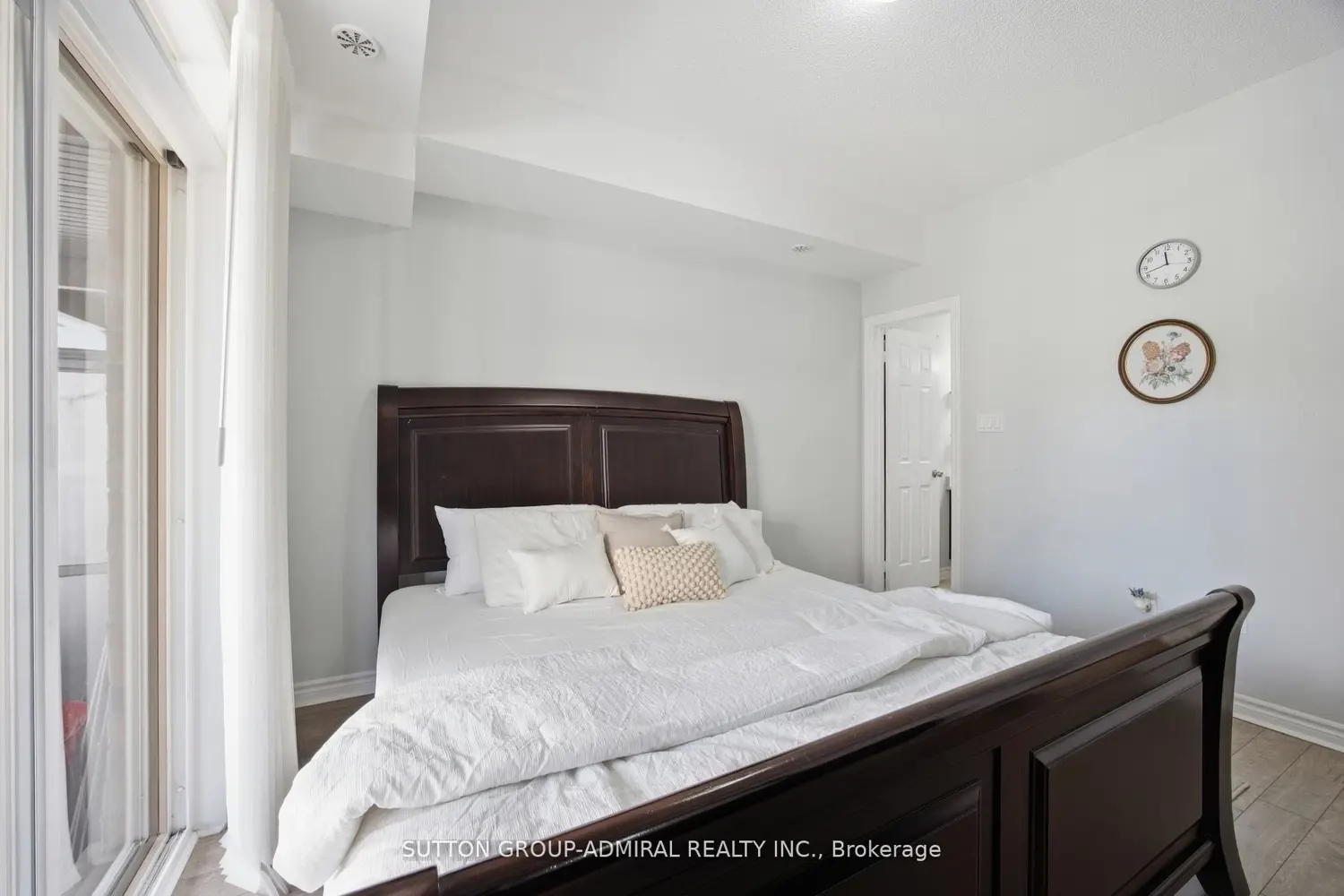 Additional image 18 of 180 Howden Boulevard 56