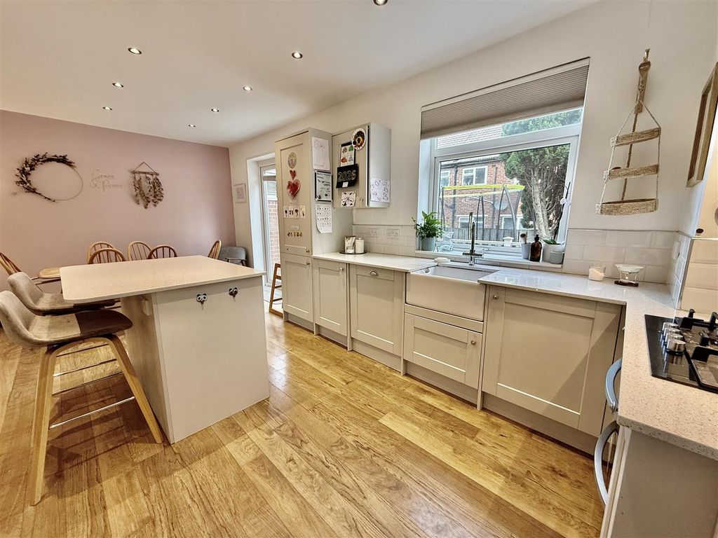 Additional image 2 of 4 bed semi-detached house for saleFelton Crescent, Gateshead NE8