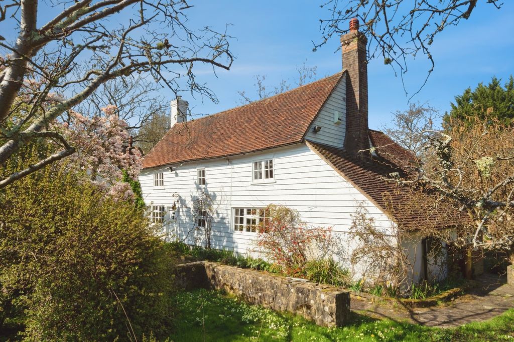 4 bed detached house for saleFontridge Lane, Etchingham, East Sussex TN19