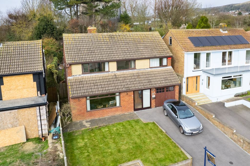 4 bed detached house for saleWear Bay Road, Folkestone, Kent CT19