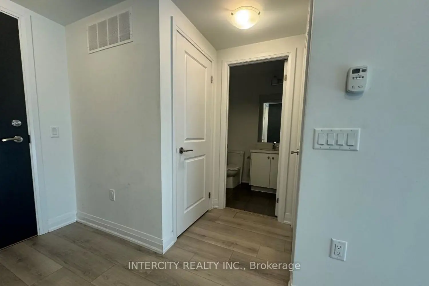 85 Attmar Drive 138 photo 2