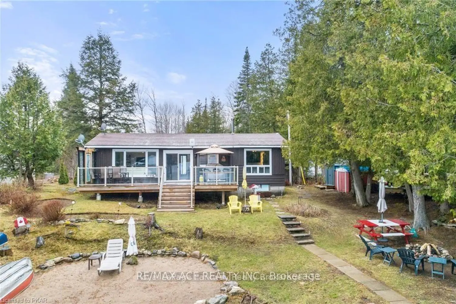 1440 Clement Lake Road photo 2