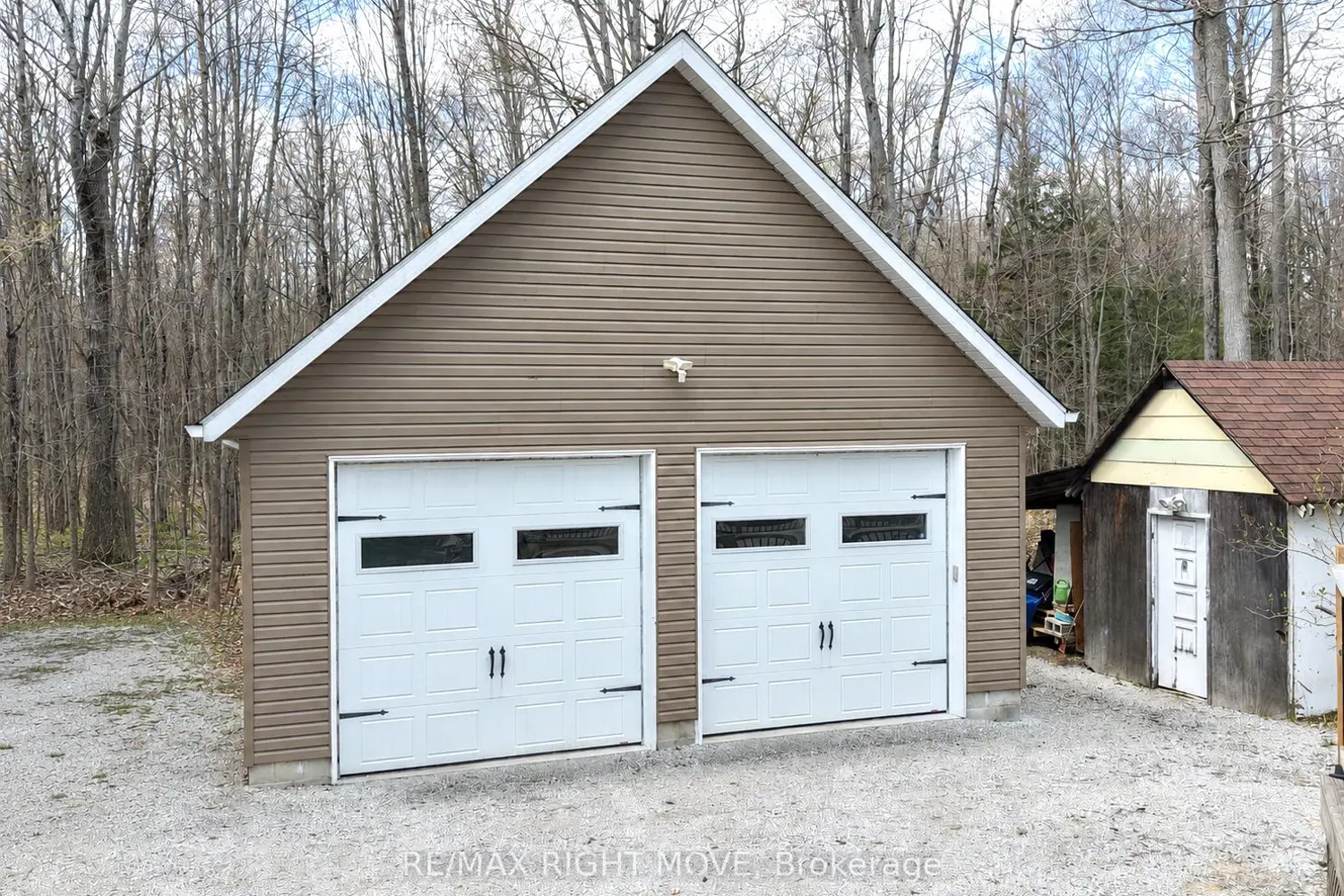 3304 Goldstein Road photo 2