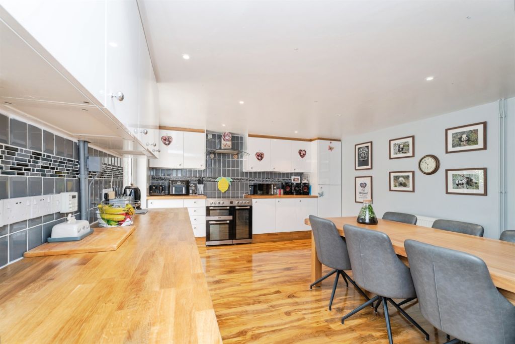 Additional image 2 of 4 bed semi-detached house for saleLancaster Avenue, Fakenham NR21