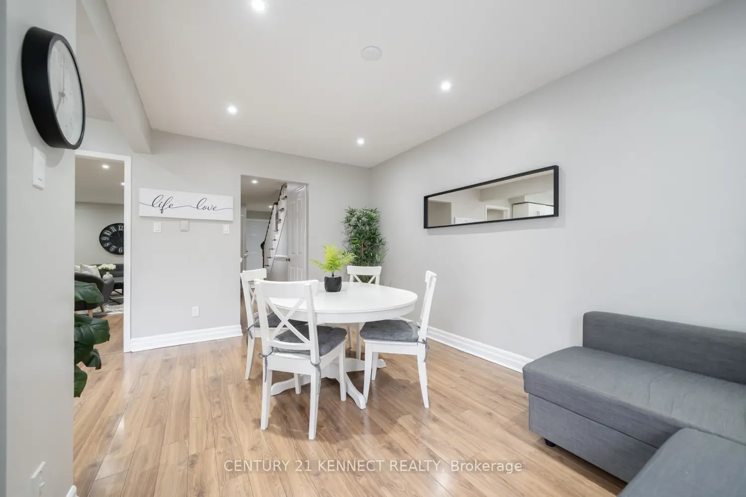 Additional image 8 of 805 Playter Crescent
