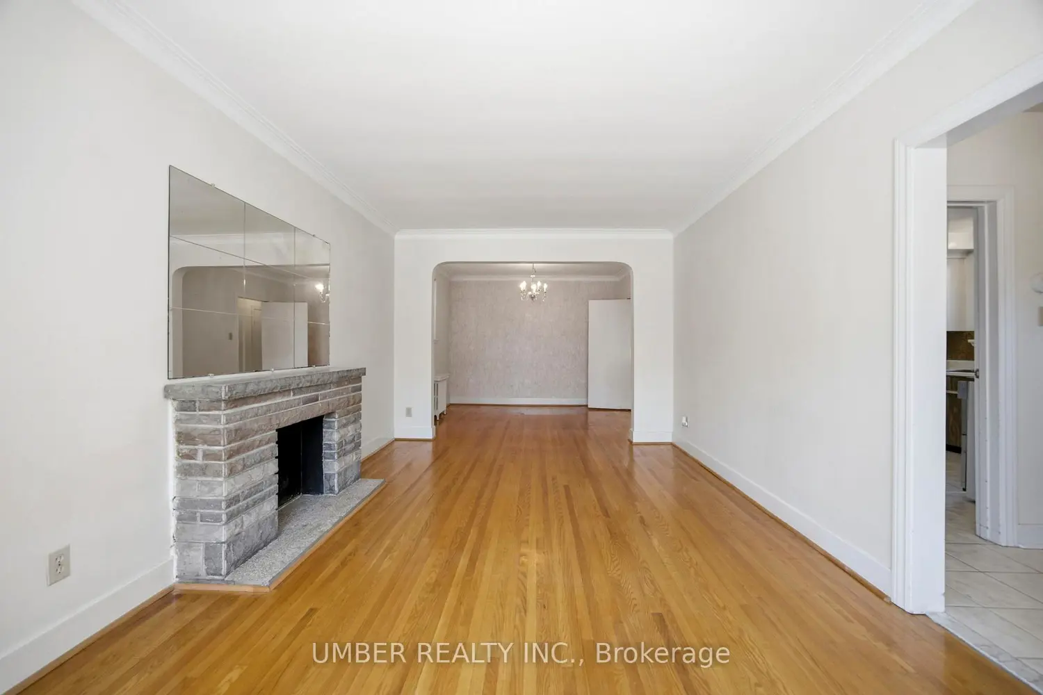 Additional image 3 of 558 Glencairn Avenue