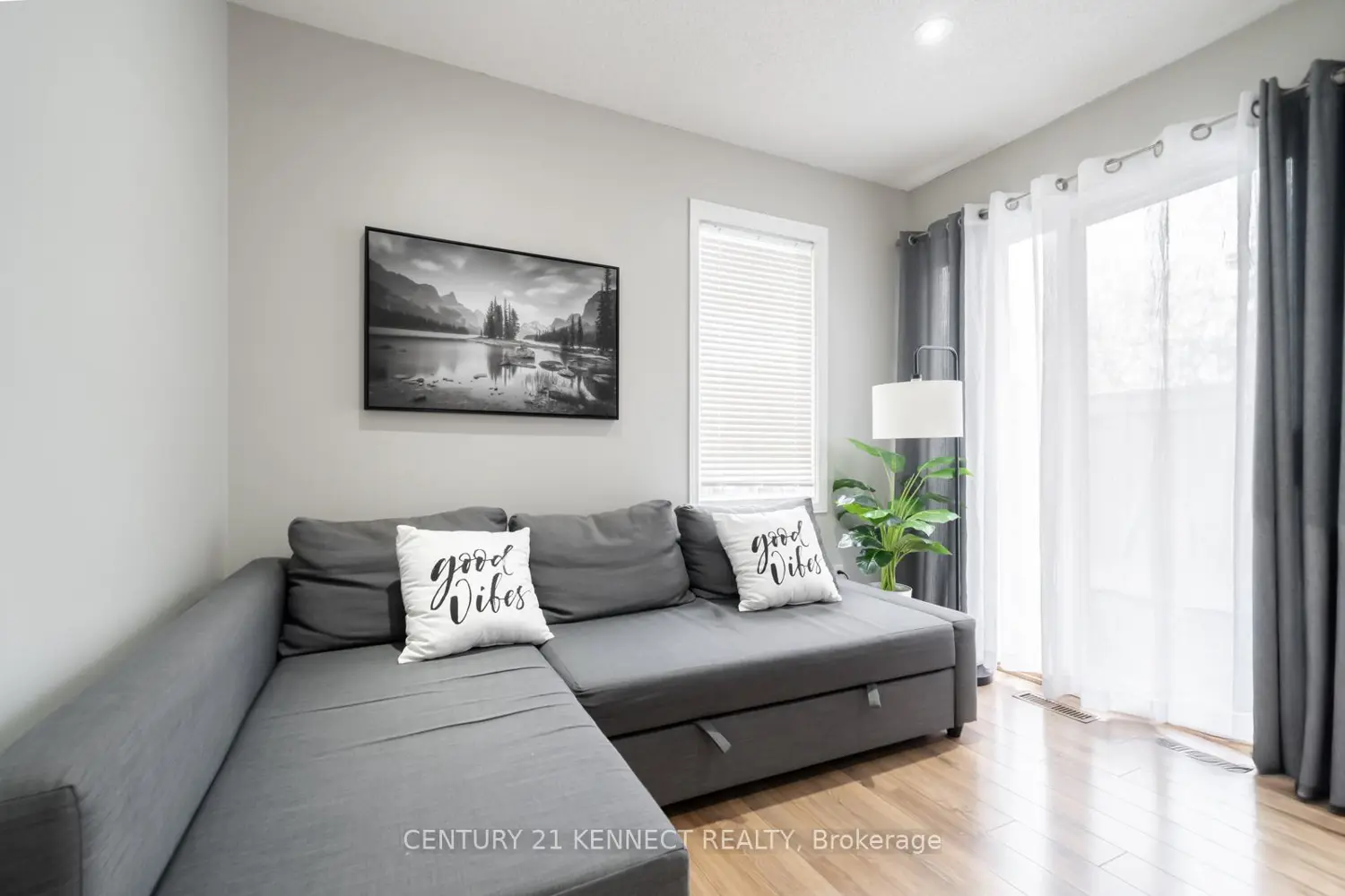 Additional image 7 of 805 Playter Crescent