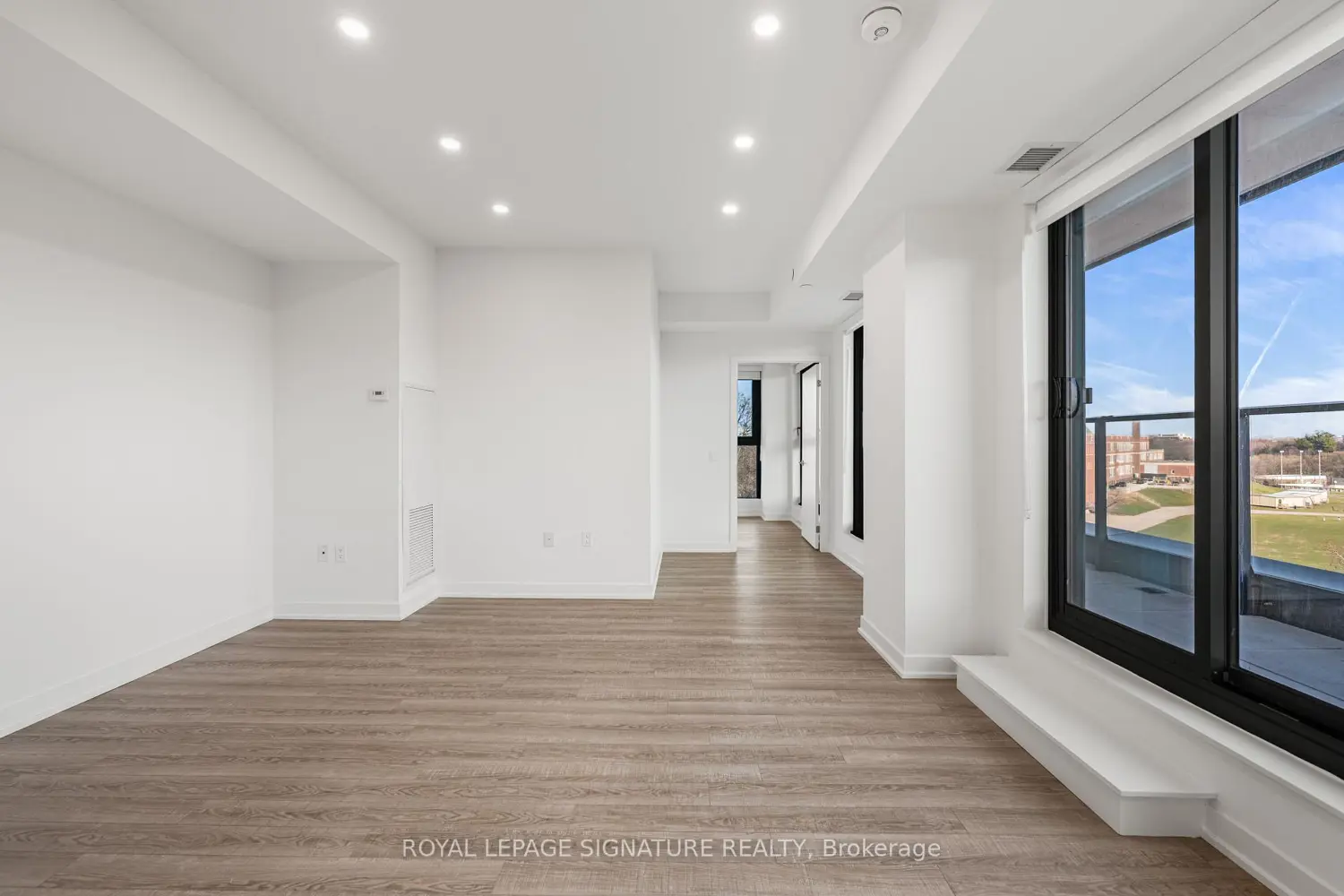 Additional image 11 of 250 Lawrence Avenue 609