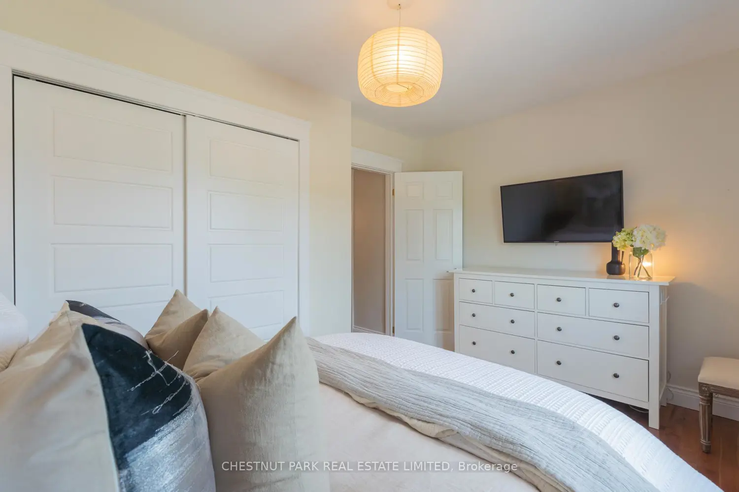 Additional image 6 of 655 Mortimer Avenue
