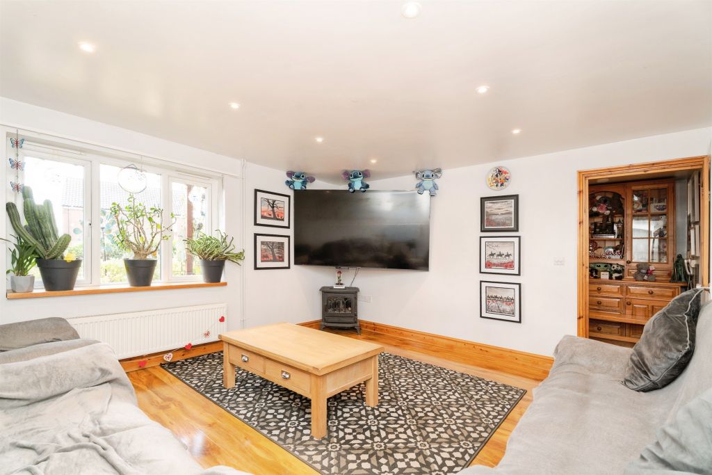 Additional image 6 of 4 bed semi-detached house for saleLancaster Avenue, Fakenham NR21