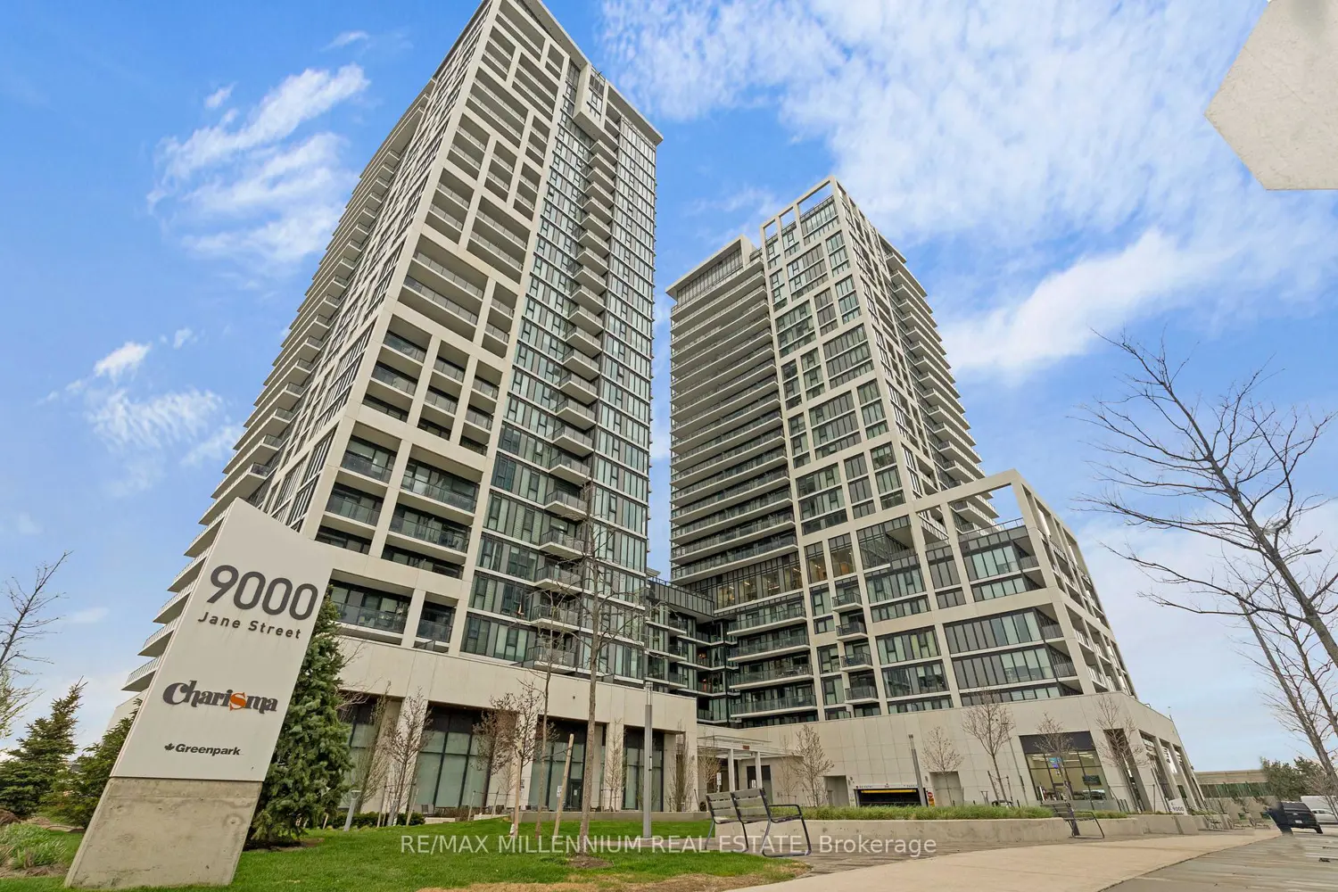 9000 Jane Street 209