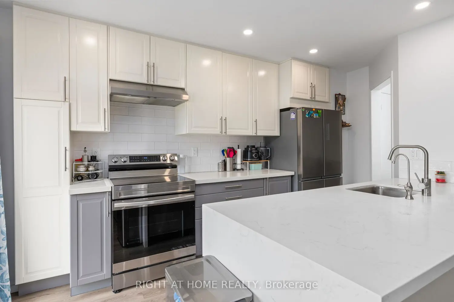 47 Stewart Maclaren Road 74 photo 3