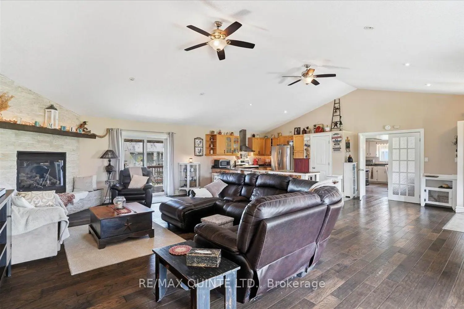 1686 County Road 13 photo 2