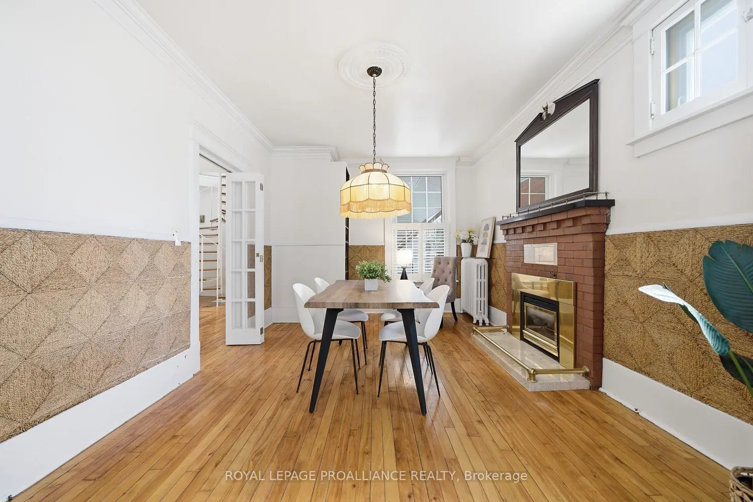 287 John Street photo 4
