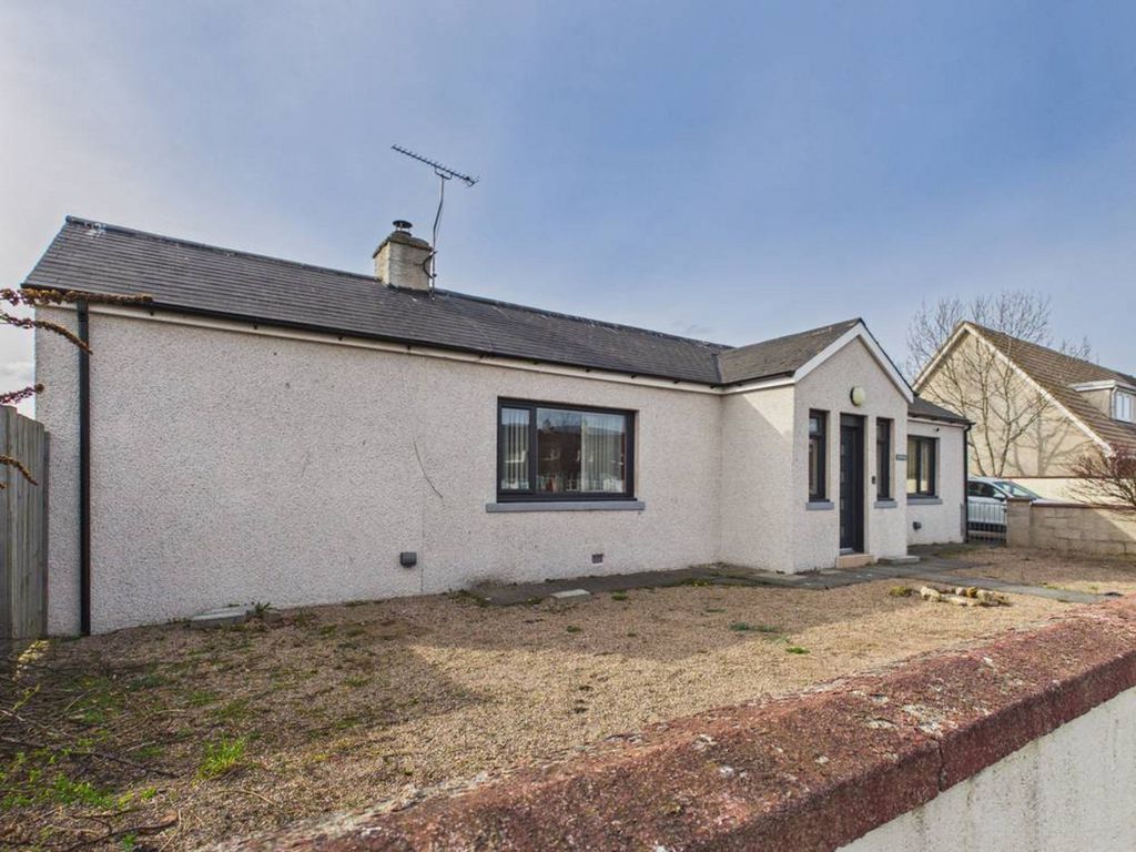 3 bed detached bungalow for saleRoselea, Stynie Road, Mosstodloch IV32