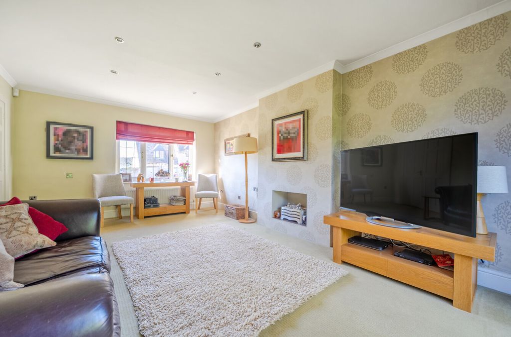 Additional image 6 of 5 bed detached house for saleKeble Lawns, Fairford, Gloucestershire GL7
