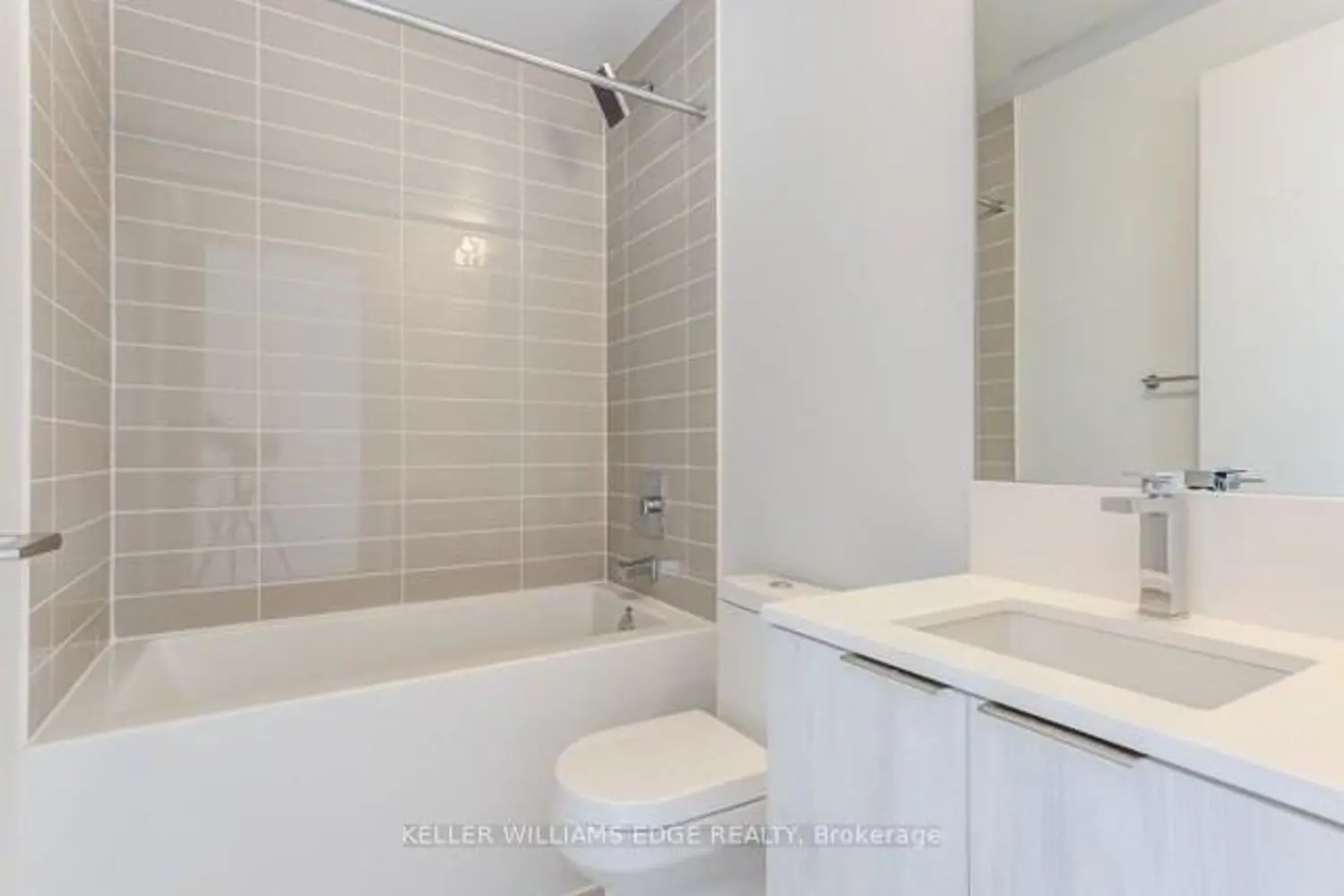 Additional image 8 of 181 Dundas Street 1208