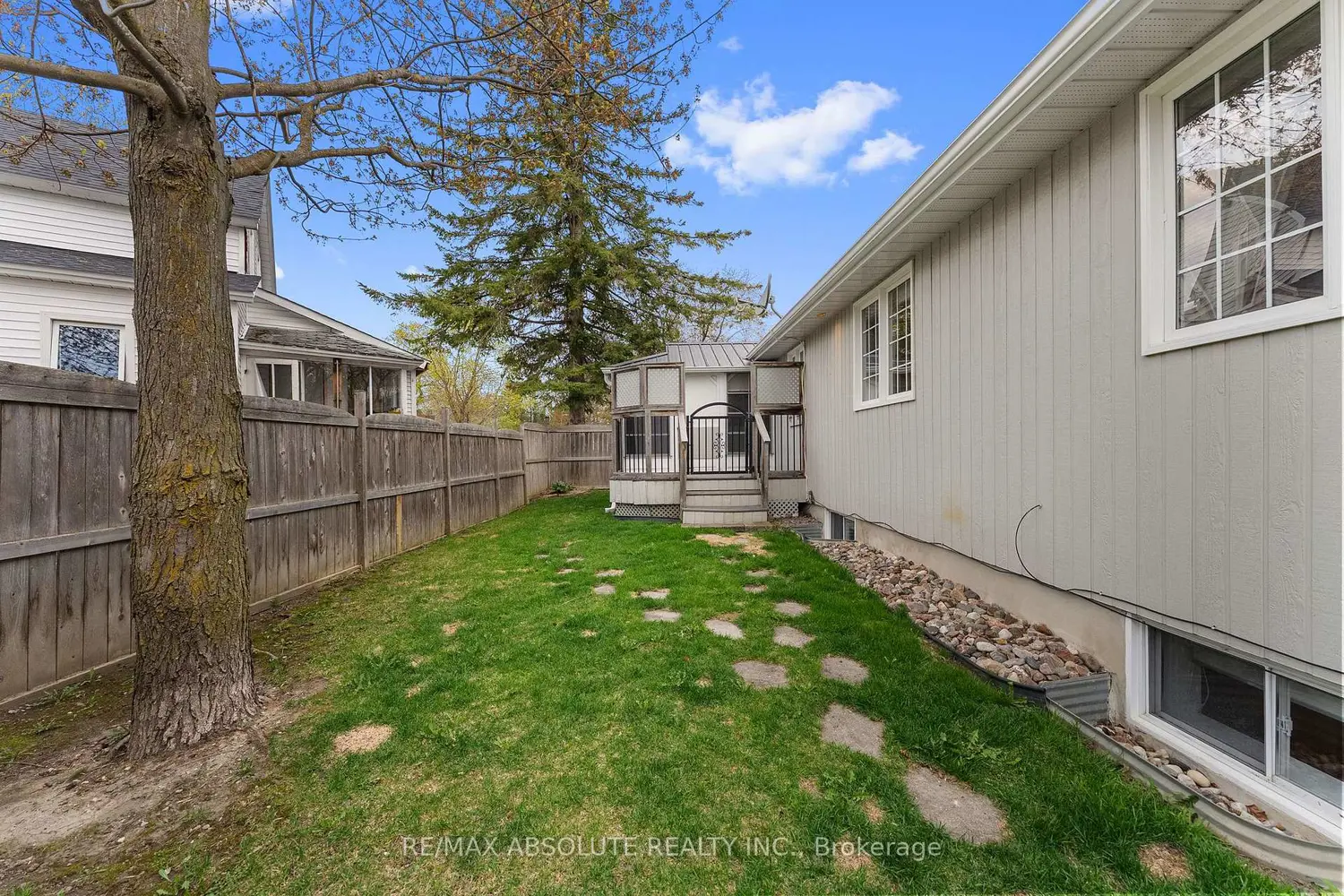 Additional image 18 of 162 Dan Street