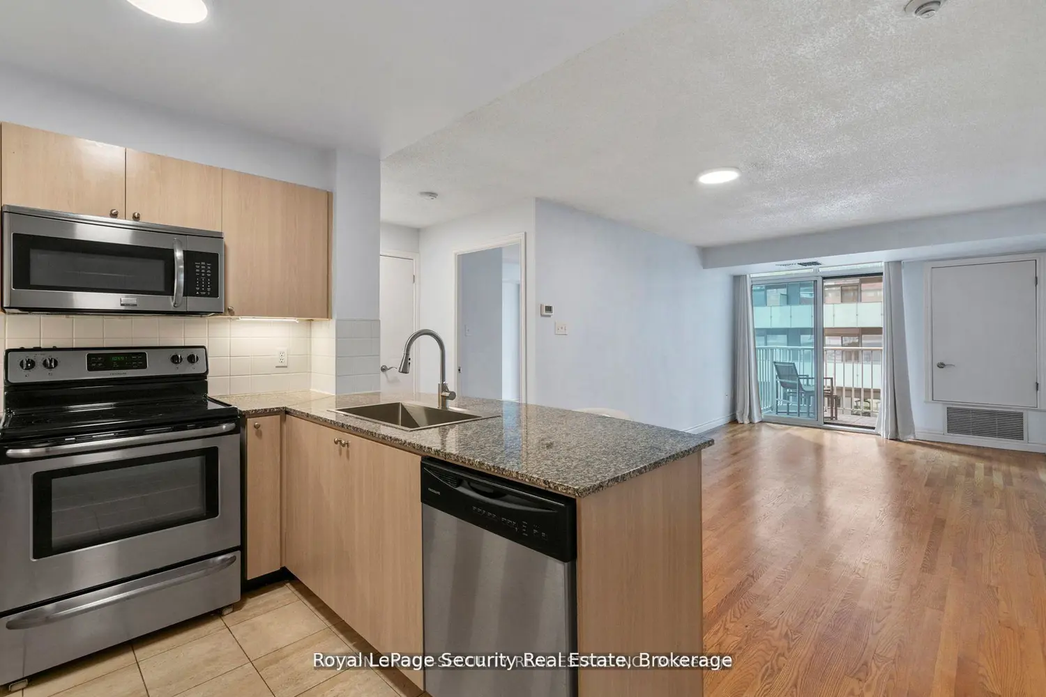 Additional image 7 of 105 Victoria Street 908