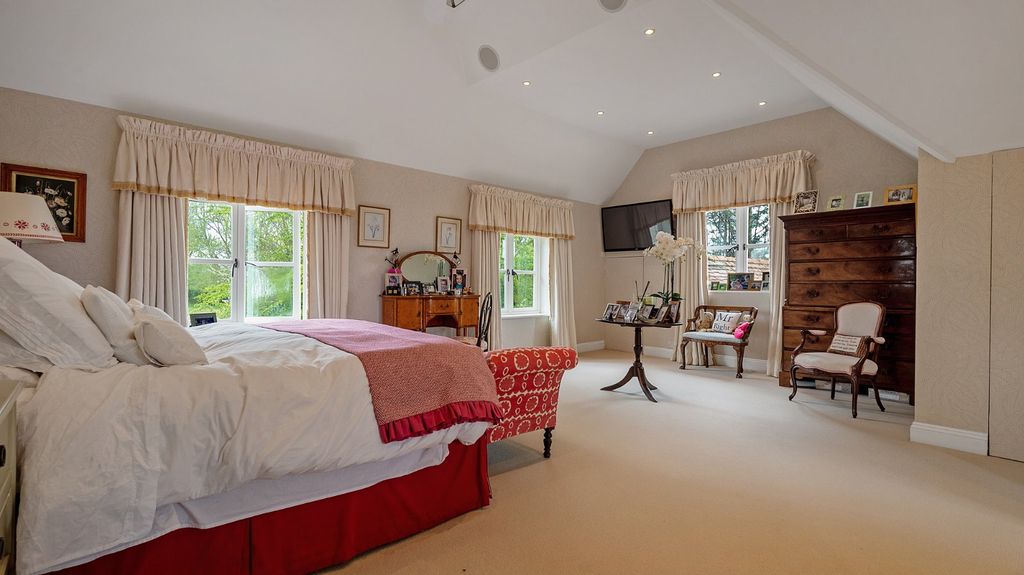 Additional image 17 of 8 bed detached house for saleThrupp, Faringdon, Oxfordshire SN7