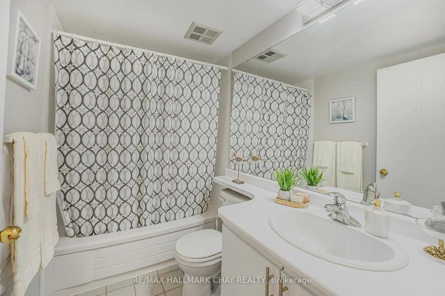 Additional image 12 of 65 Ellen Street 610