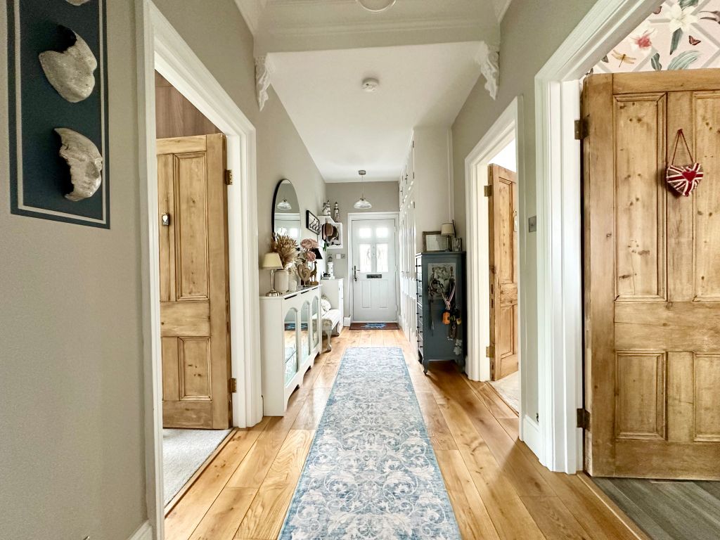 Additional image 4 of 2 bed flat for saleElwyn Road, Exmouth EX8