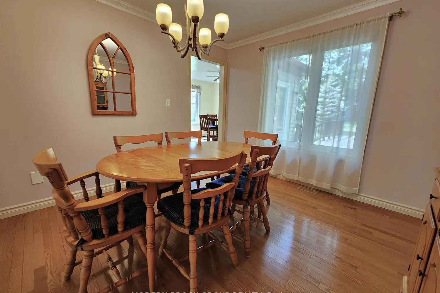 382 Pearl Street photo 4