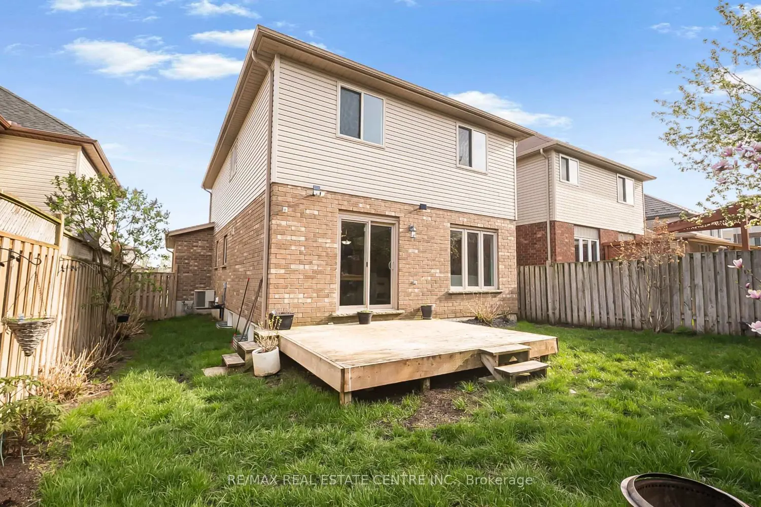Additional image 19 of 864 Frontenac Crescent