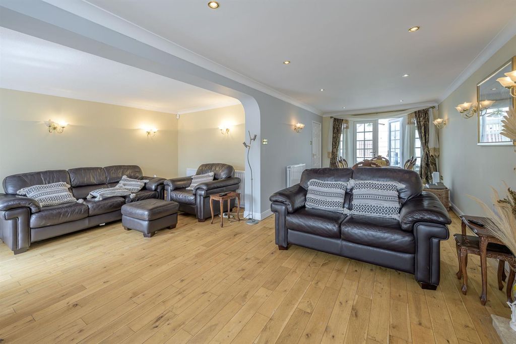 Additional image 22 of 5 bed detached house for saleCampion Grove, Halesowen B63