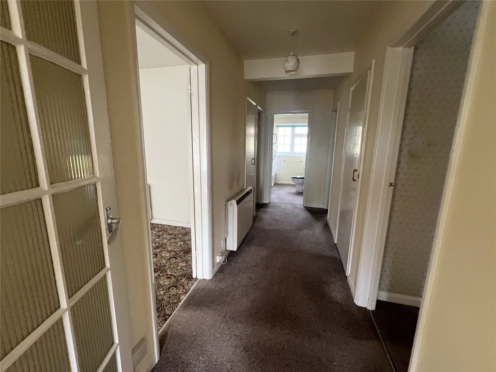 Additional image 10 of 2 bed flat for saleCranbrook Court, Fleet, Hampshire GU51