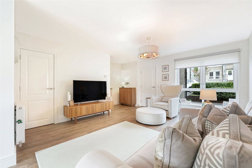 Additional image 2 of 3 bed semi-detached house for saleAuchneagh Gardens, Greenock, Inverclyde PA16