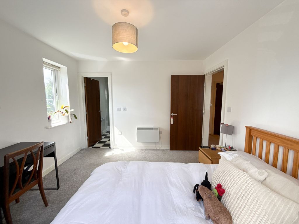 Additional image 8 of 2 bed flat for saleWorsdell Drive, Gateshead NE8