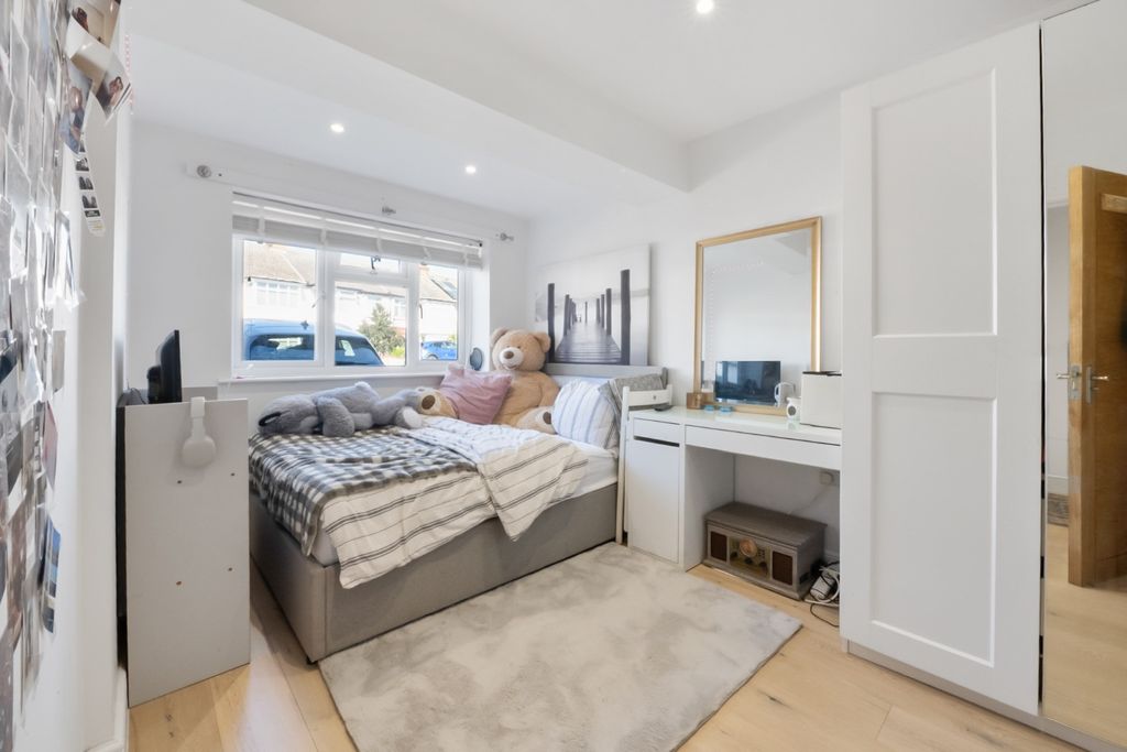 Additional image 12 of 4 bed detached bungalow for saleLaurel Avenue, Gravesend DA12